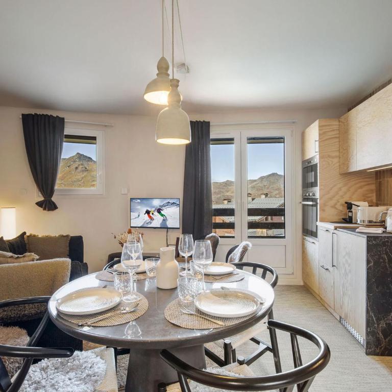 Appartement cosy aux pieds des pistes avec balcon - FR-1-640-76 - Apartment - 14