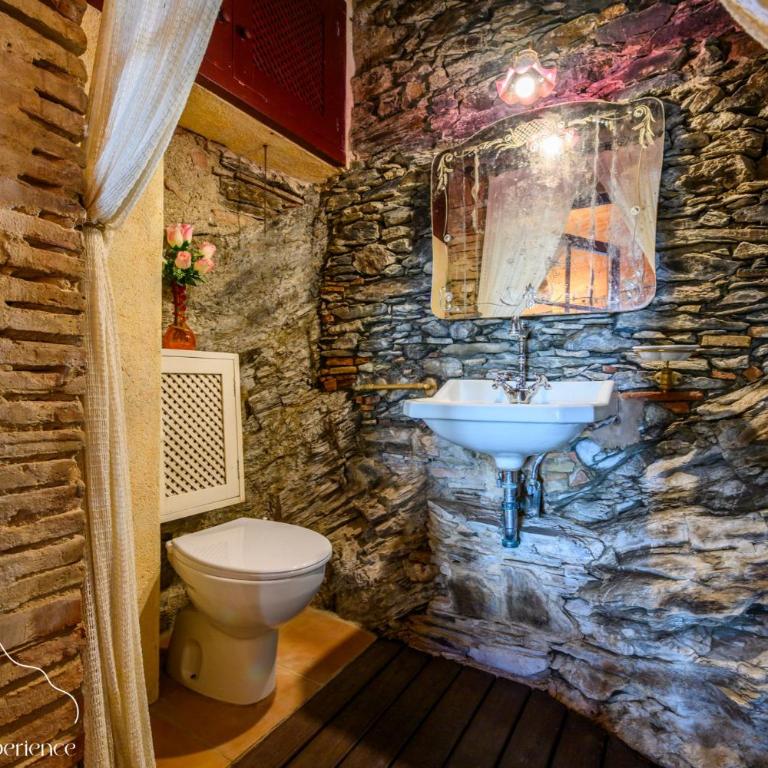 Casa Jordi - Piedra y bóveda en el corazón de Cadaqués I 3 suites I 2 parkings I patio con bbq - Casa Unifamiliar de 3 dormitorios - 7