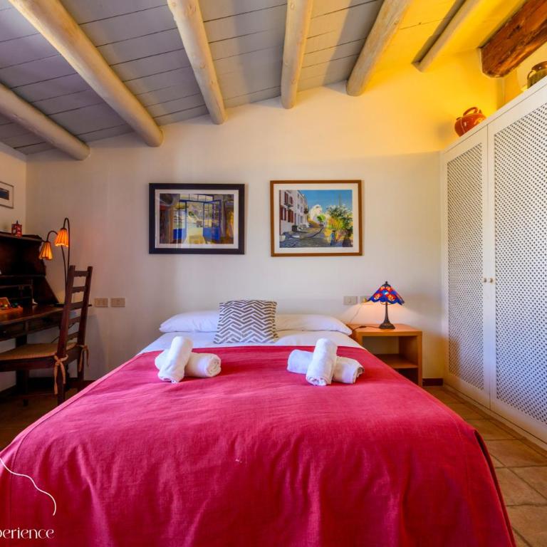 Casa Jordi - Piedra y bóveda en el corazón de Cadaqués I 3 suites I 2 parkings I patio con bbq - Casa Unifamiliar de 3 dormitorios - 32
