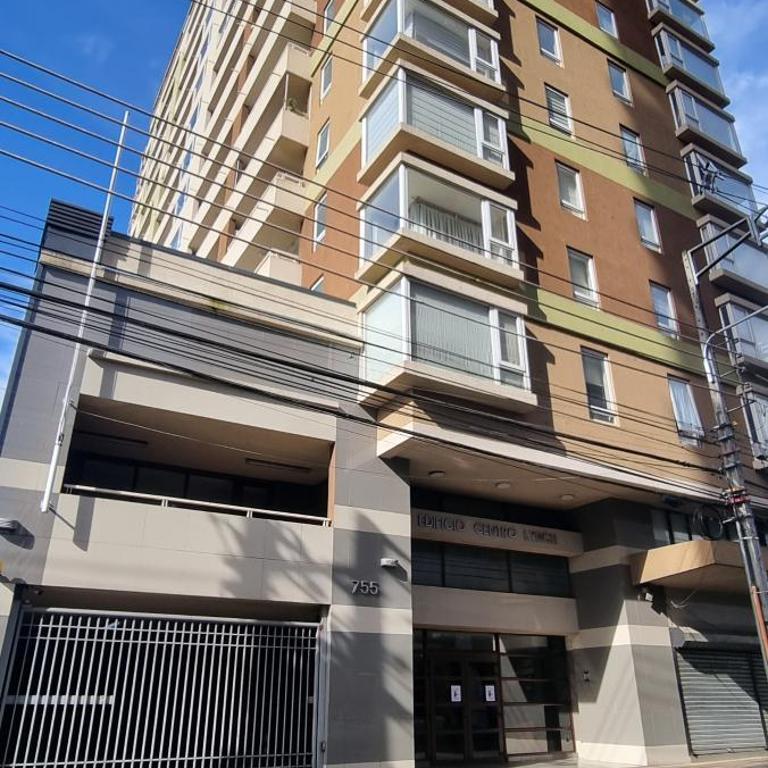 Departamento completo, centrico y estacionamiento - Apartamento de 2 dormitorios - 3