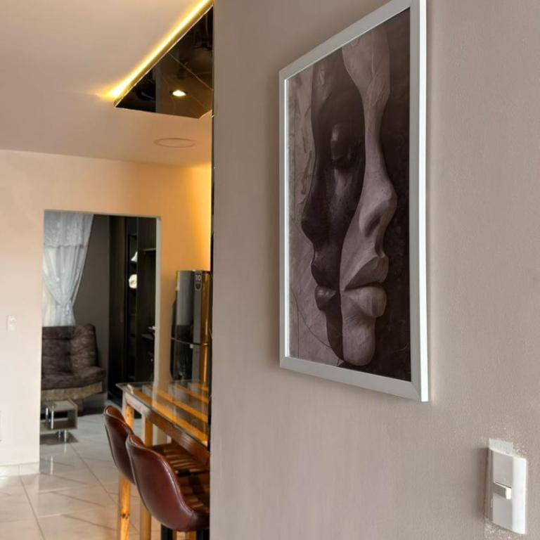 Moderno apt con vista a la ciudad y estilo único - One-Bedroom Apartment - 3