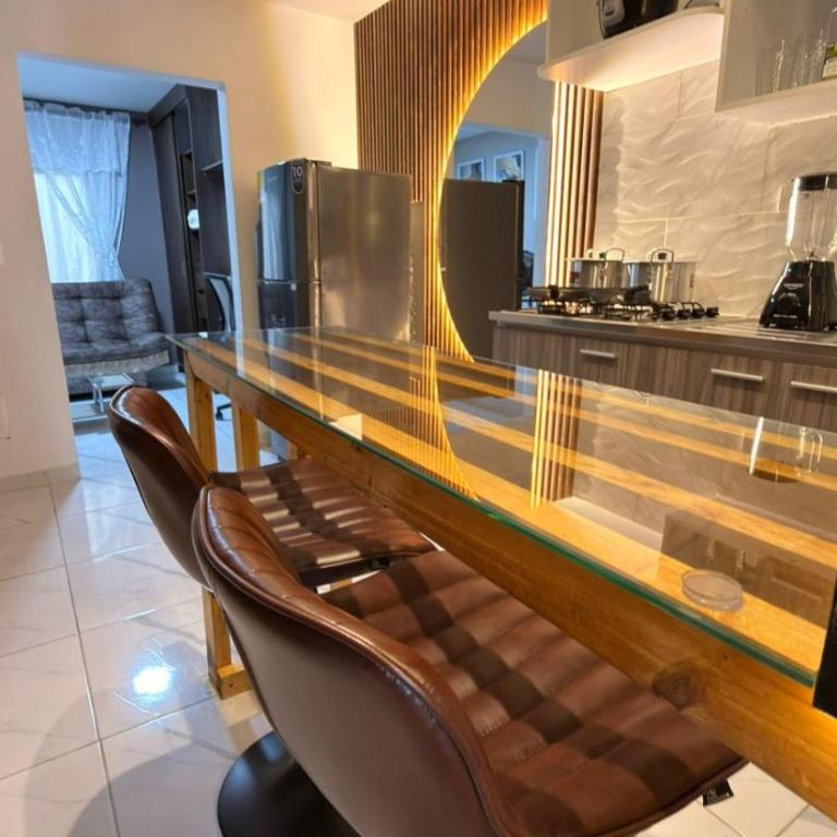 Moderno apt con vista a la ciudad y estilo único - One-Bedroom Apartment - 26