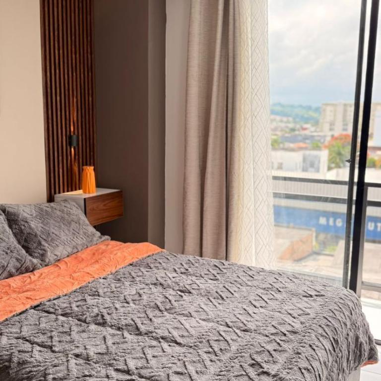 Moderno apt con vista a la ciudad y estilo único - One-Bedroom Apartment - 45