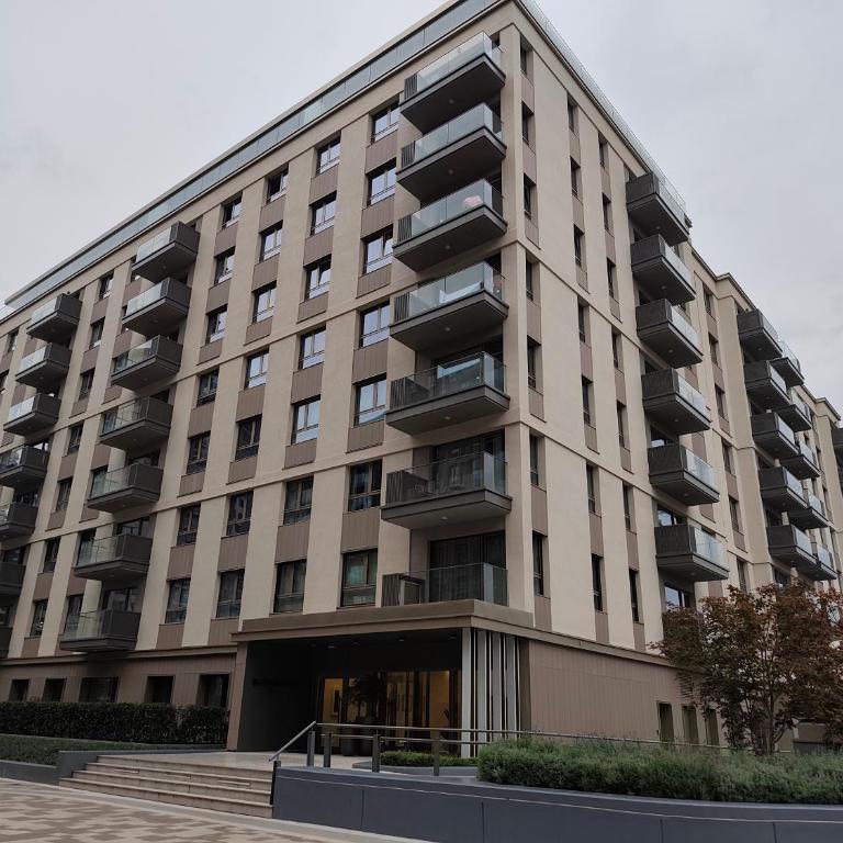 The Queen at Parkside - Two-Bedroom Apartment - 17