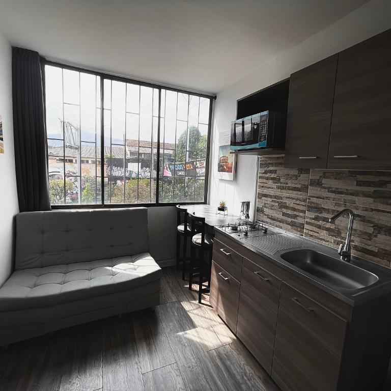 Espectacular apartaestudio en envigado cerca de todo - One-Bedroom Apartment - 3