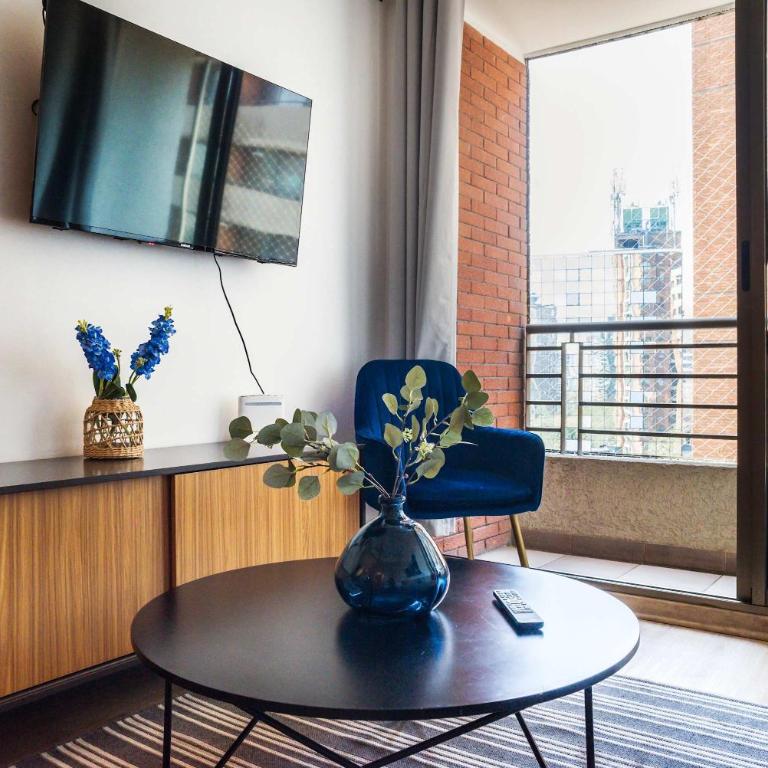 Stylish Oasis for Five in Guardia Vieja - Apartment - 9