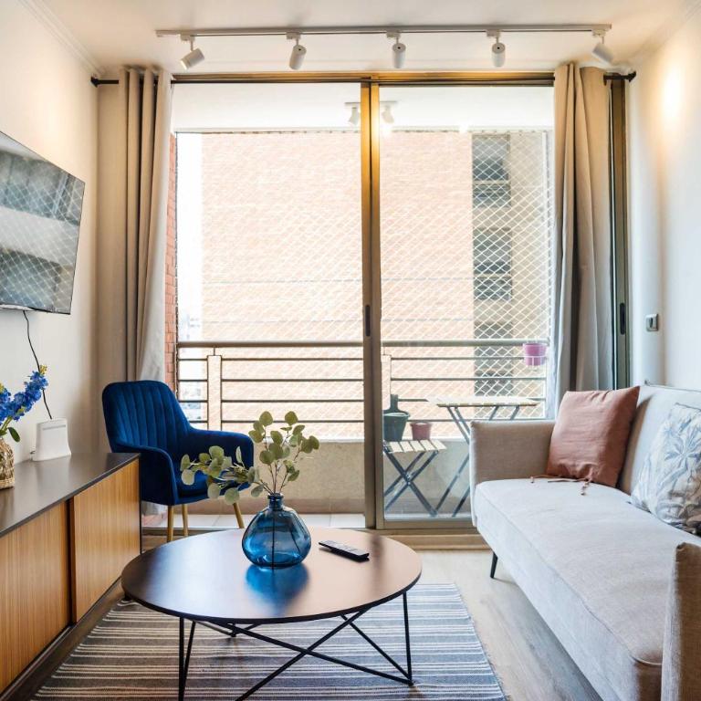 Stylish Oasis for Five in Guardia Vieja - Apartment - 5