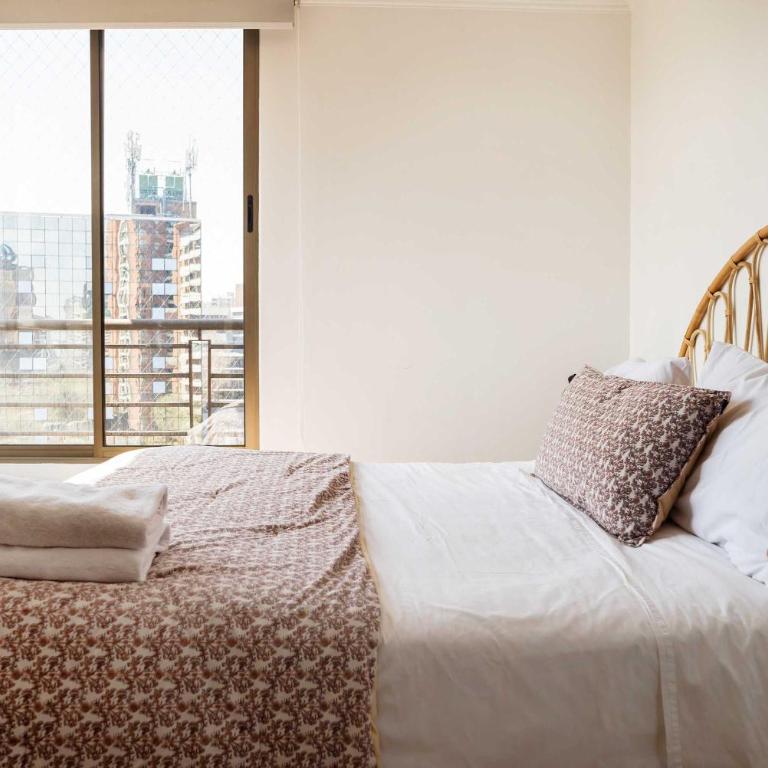 Stylish Oasis for Five in Guardia Vieja - Apartment - 2