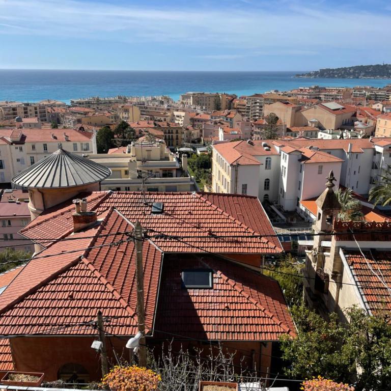 Apartment with sea view & spacious terrace - Two-Bedroom Apartment - 3