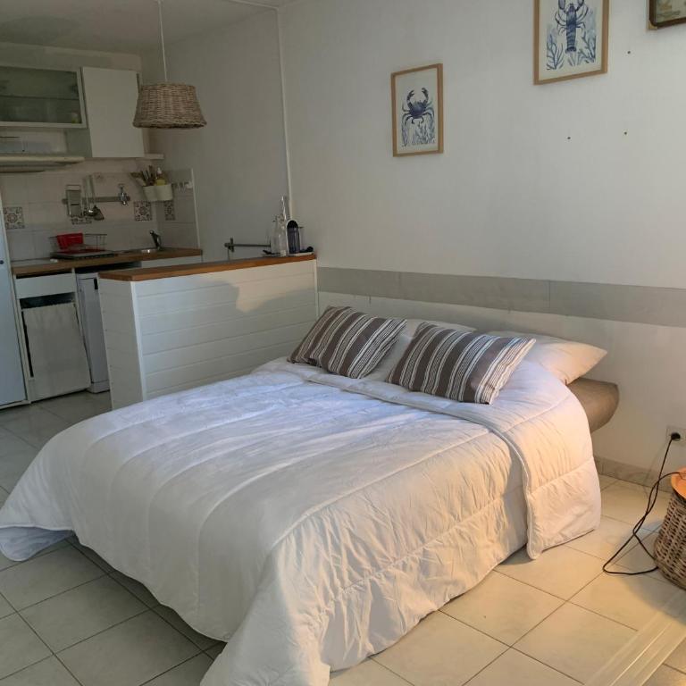 Spacieux studio vue mer sur le port - Appartement 1 Chambre - 5