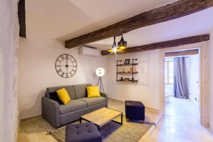 GR7 3P - Appartement Saint-Paul-de-Vence 6P - Two-Bedroom Apartment - 3