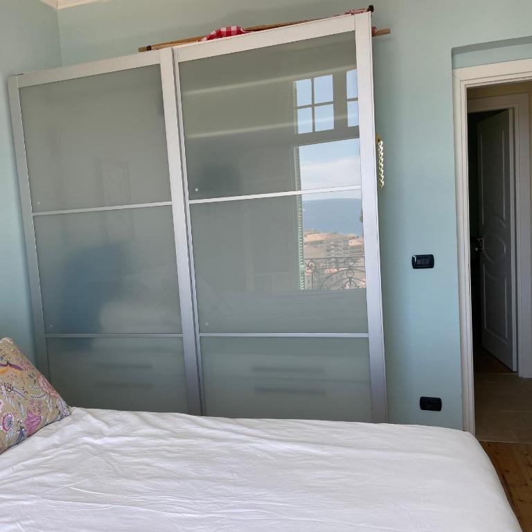 Apartment with sea view & spacious terrace - Two-Bedroom Apartment - 18