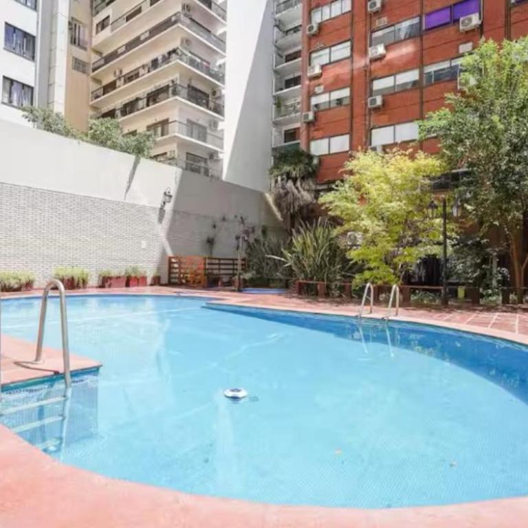 cerca de la estación retiro con cochera, pileta y sauna - Apartamento de 1 dormitorio - 1