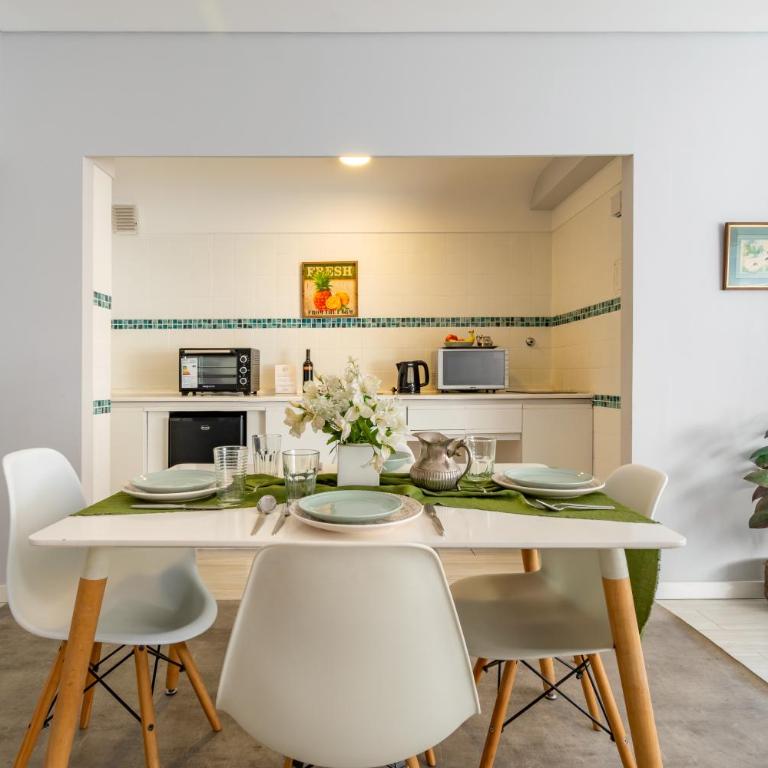 cerca de la estación retiro con cochera, pileta y sauna - Habitación Familiar Superior - 24