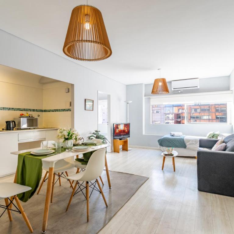 cerca de la estación retiro con cochera, pileta y sauna - Habitación Familiar Superior - 2