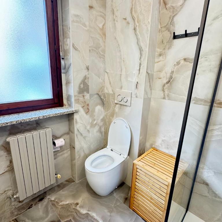 Olimpus Luxury Stays - Two-Bedroom Deluxe Apartment with Balcony - 11