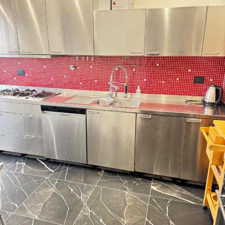Olimpus Luxury Stays - Two-Bedroom Deluxe Apartment with Balcony - 4