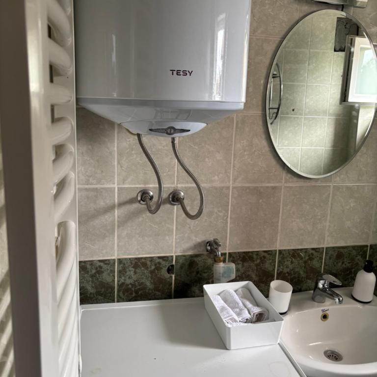 Tia Apartment - One-Bedroom Apartment - 15