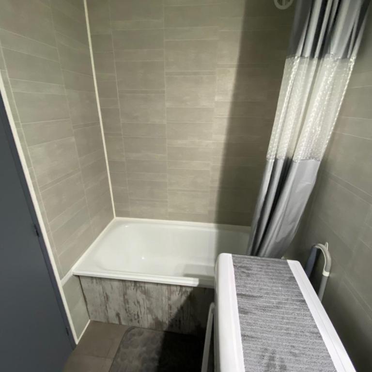 Cap Parenthèse By L'Avenue - T2 Familial - Proche plage, Seaquarium - 2e étage - Parking privé - Appartamento con 1 Camera da Letto - 15