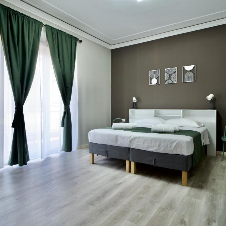 SMG Rooms - Family Room - 1