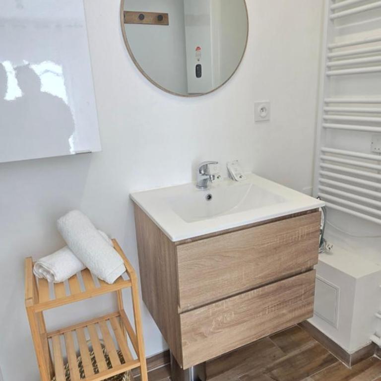 T2 du Sanctuaire 400 m de la grotte Lourdes wifi TV - Appartement 1 Chambre - 12