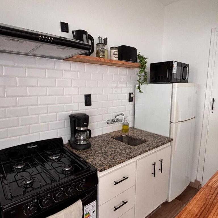 Departamento a 100 mts del mar y zona Guemes - One-Bedroom Apartment - 6