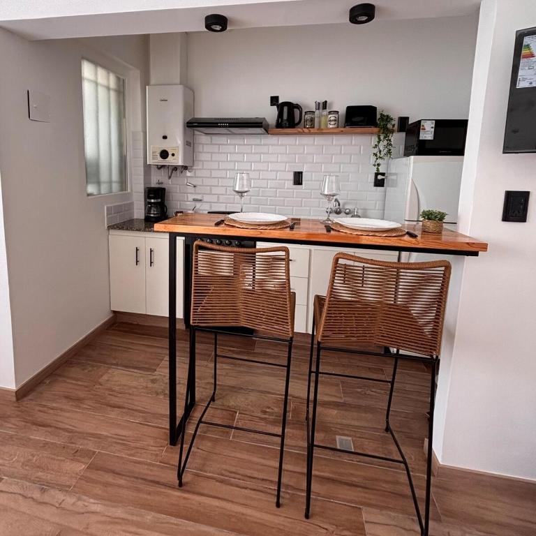 Departamento a 100 mts del mar y zona Guemes - One-Bedroom Apartment - 9