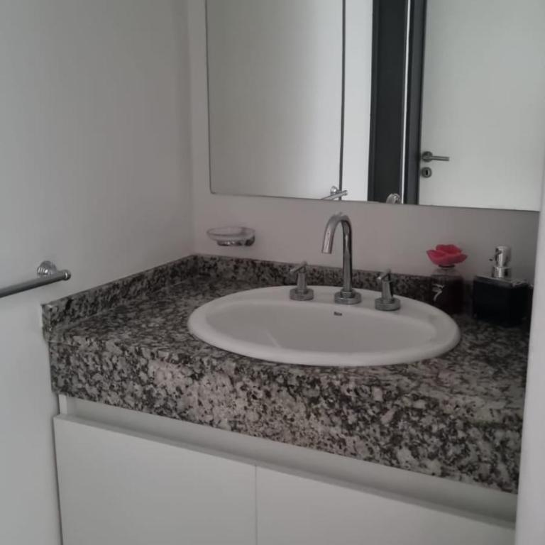 Garage y Gimnasio Depto Ideal Villa Dolores - One-Bedroom Apartment - 11