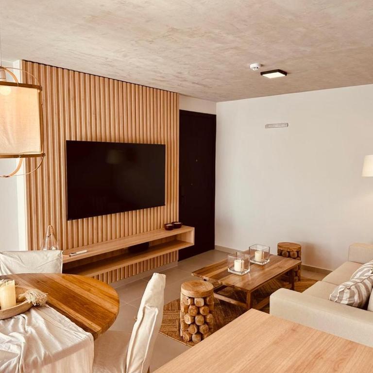 Cozy 2 bedroom apt steps from Shopping Mcal Lopez - Apartment - 8