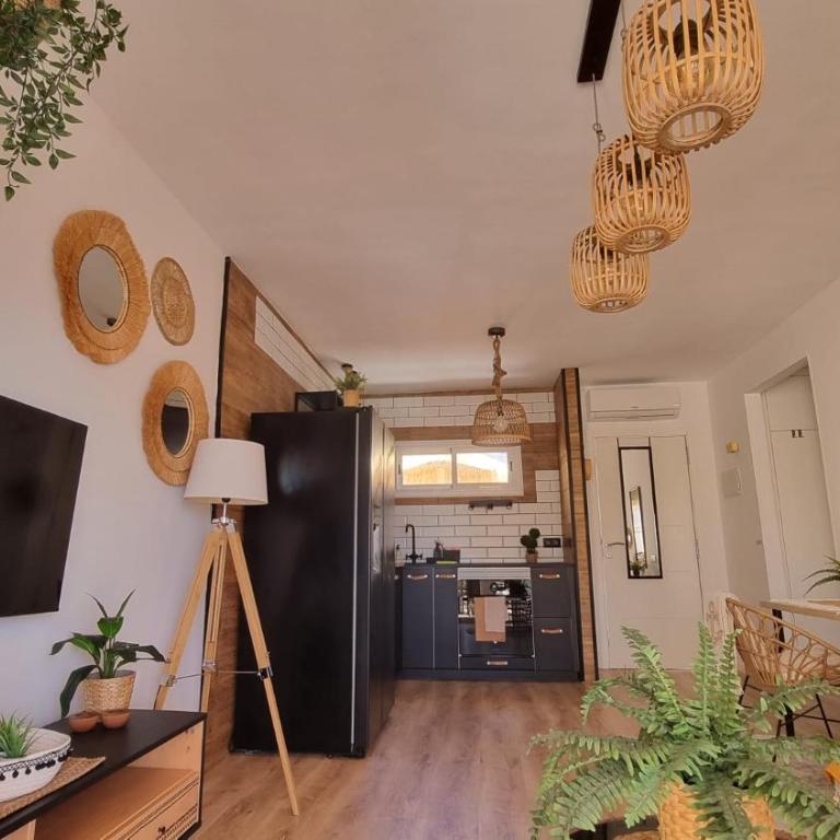 YuccaPark Stephanie - One-Bedroom Apartment - 24