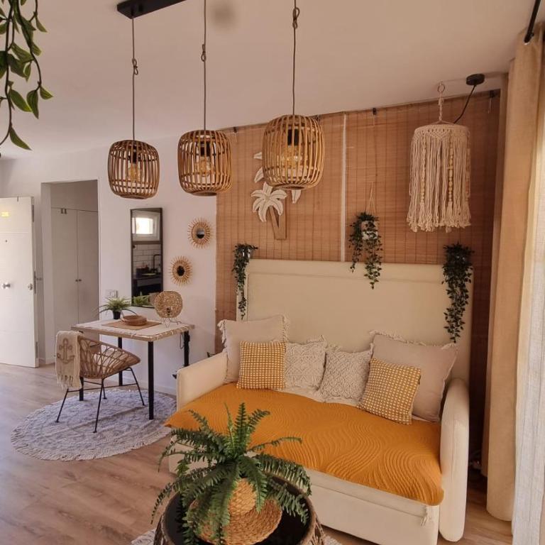YuccaPark Stephanie - One-Bedroom Apartment - 30