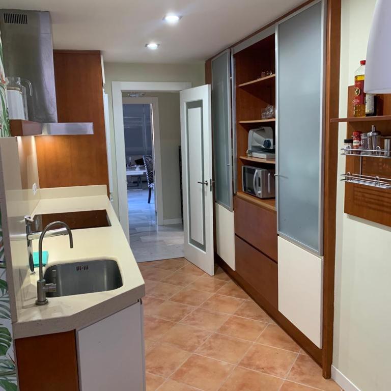 AMAZING ROOFTOP, 70 M TERRACE,Pool,BEACH,PARKING - Apartamento de 3 dormitorios - 47