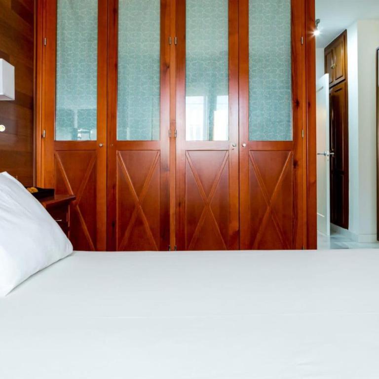 AMAZING ROOFTOP, 70 M TERRACE,Pool,BEACH,PARKING - Apartamento de 3 dormitorios - 34