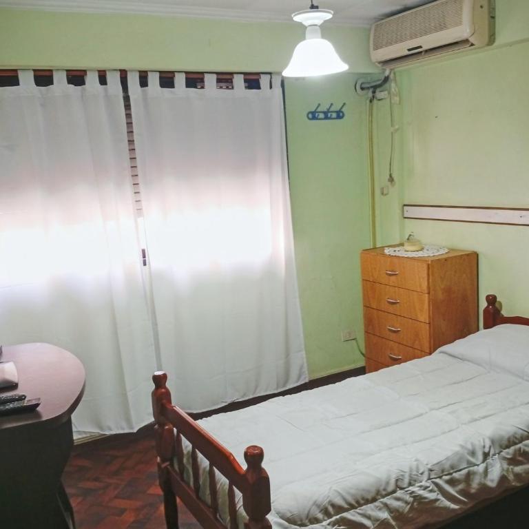 Cómodo 2 dormitorios sobre Bv Oroño Ideal familias - Two-Bedroom Apartment - 10