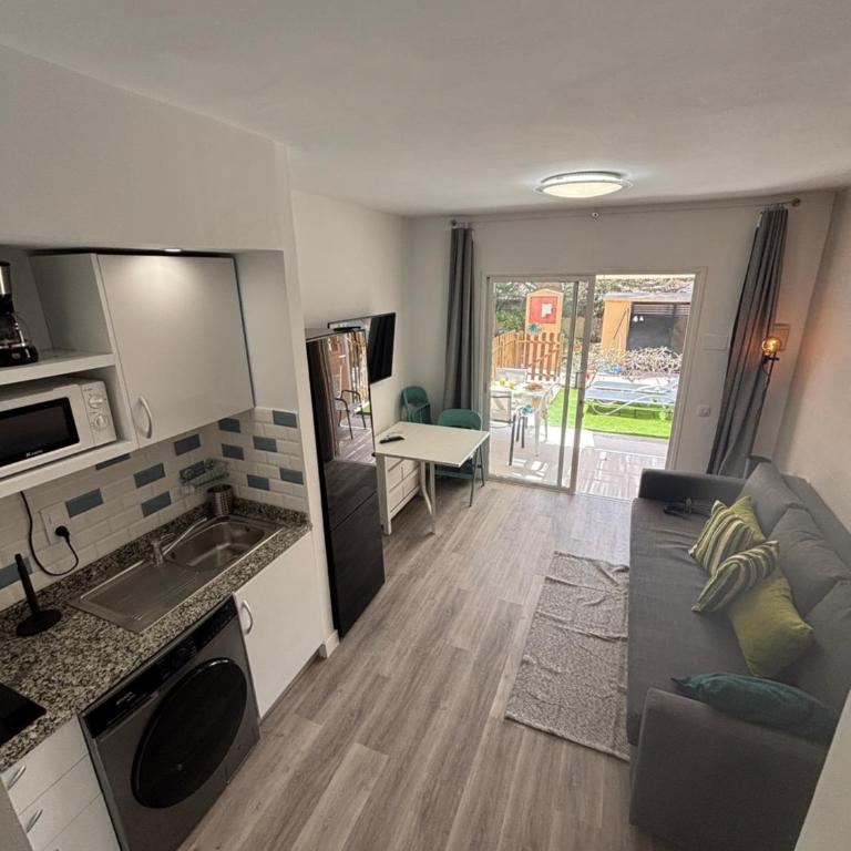 Blue Green Oasis 1214 By Lucapropertiesgrancanaria - One-Bedroom Apartment - 12