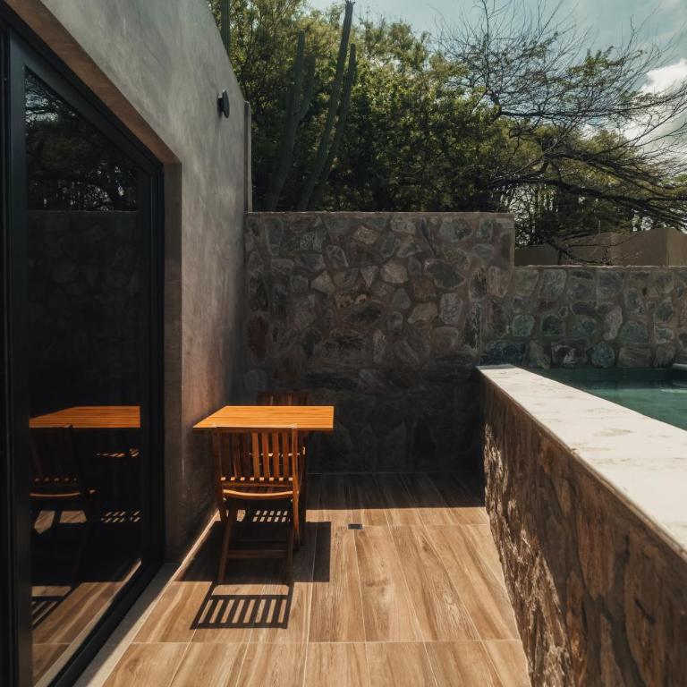 Perla Roca Hotel Boutique - Beach Front - Quadruple Room with Sea View - 7