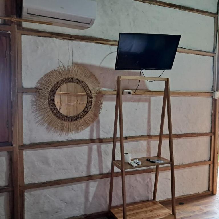PiscinaCascolHostal - Classic Triple Room - 6