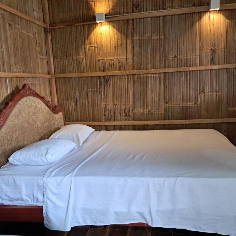 PiscinaCascolHostal - Classic Triple Room - 7