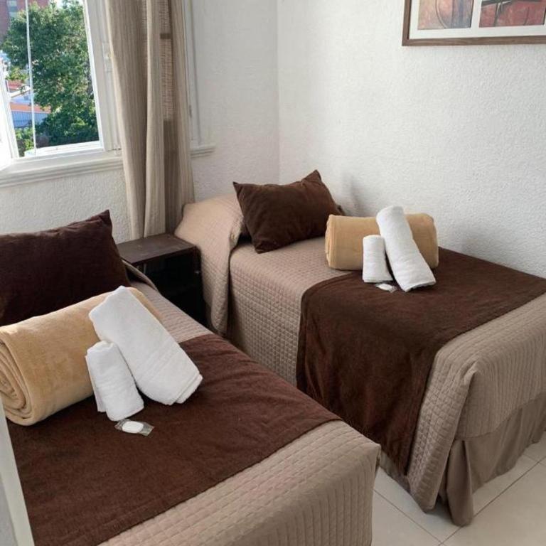 Hotel American - Habitación Doble - 2 camas - 7