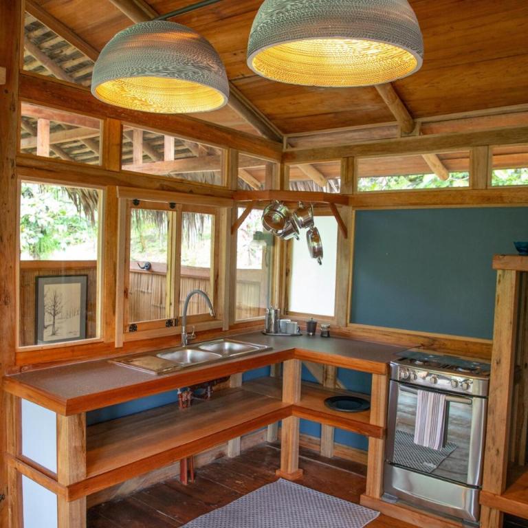Finca Aveterra, Luxurious Riverside Retreat - One-Bedroom House - 16