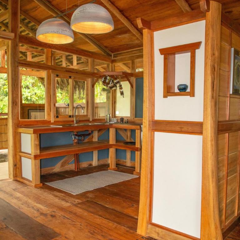 Finca Aveterra, Luxurious Riverside Retreat - One-Bedroom House - 19