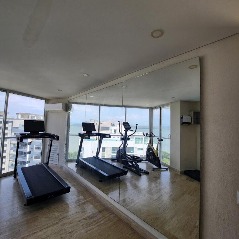 Exclusive Apartment with Private Jacuzzi - Two-Bedroom Apartment - 30