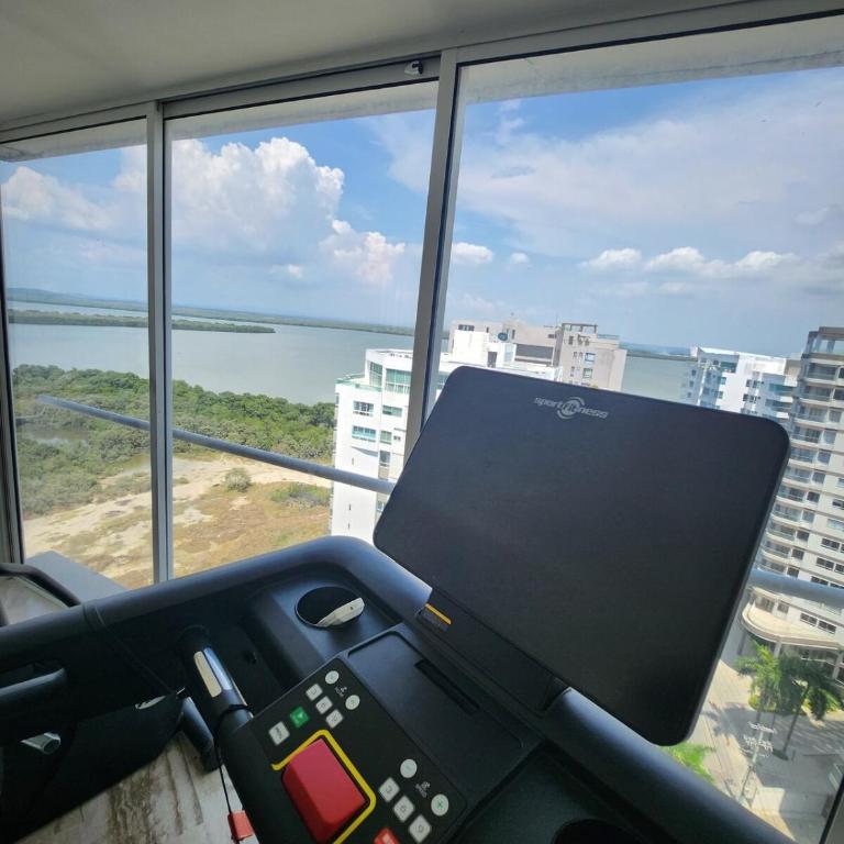 Exclusive Apartment with Private Jacuzzi - Two-Bedroom Apartment - 33