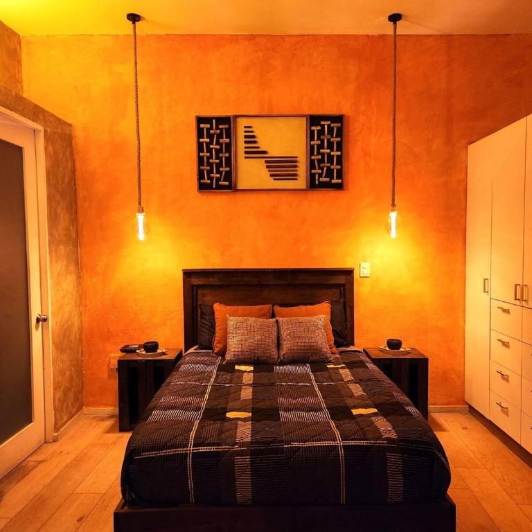 Downtown loft and 24-7 reception - One-Bedroom Apartment - 7