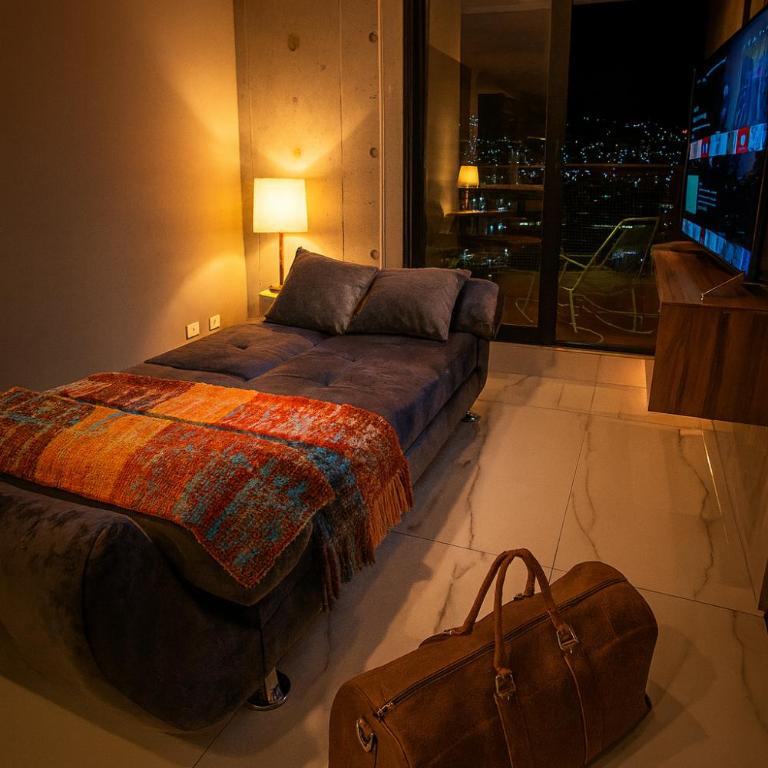 Luxury Loft Monterrey City Living at Landmark High Rise - Apartment with Balcony - 17