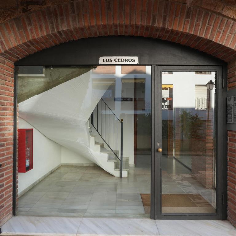 Quiet Studio in Fenals with Balcony, Pool and Workspace for Medium-Term Rental - Estudio con vista al océano - 42