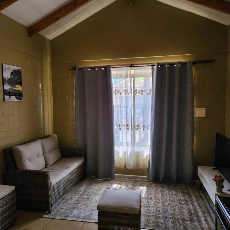 Cómo en casa y cerca del centro - Three-Bedroom Apartment - 2