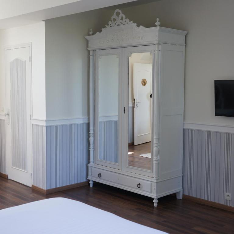 Manoir 1685 Saint Malo - Chambre Lit King-Size Deluxe - 9