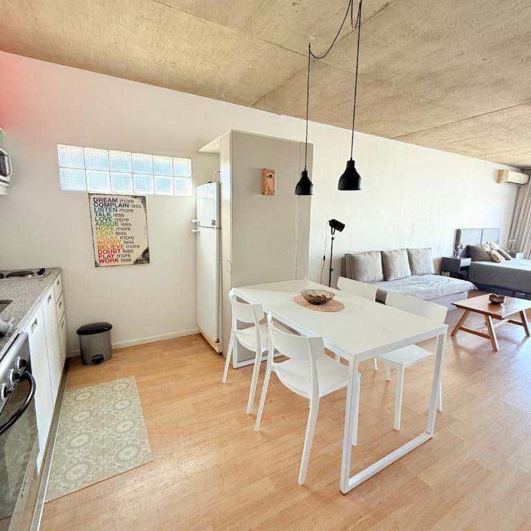 Monoambiente con balcon y pileta en Chacarita - Apartamento de 1 dormitorio - 38