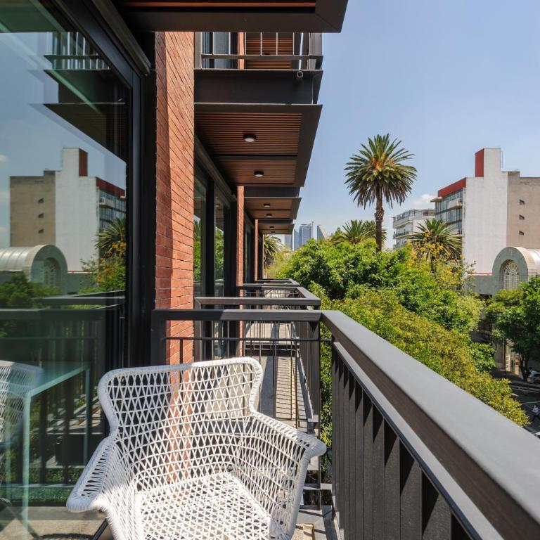 Nuevo Leon 155 by Wynwood House - Cozy-modern 2BR with Balcony in Condesa - 7